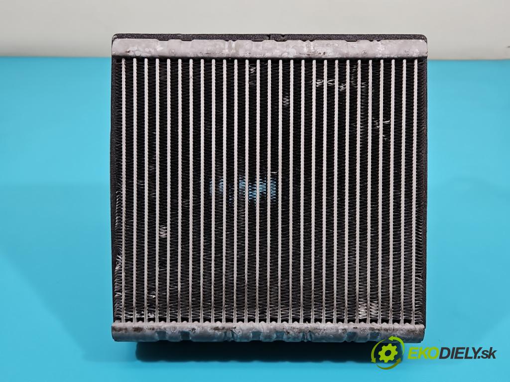 Opel Astra IV 2009-2015 1.7 CDTI 125 hp manual 92 kW 1686 cm3 5- radiátor R7593003 (Radiátory topení)