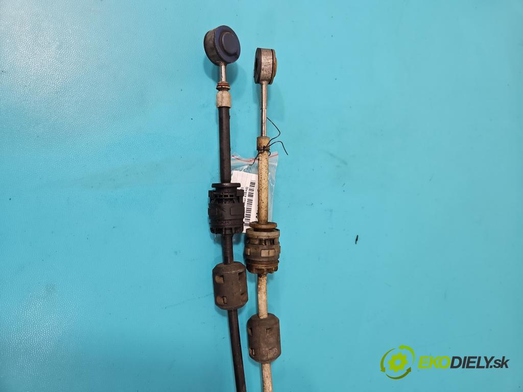 Opel Astra IV 2009-2015 1.7 CDTI 125 HP manual 92 kW 1686 cm3 5- Páka: Změny: stupeň,rýchlosť 55563829 (Rýchlostné páky / kulisy)