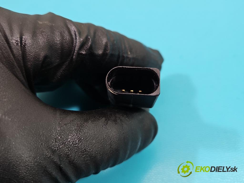 Audi A4 B6 2000-2004 1.9 TDI AVF 131 HP manual 96 kW 1896 cm3 4- snímač parkovaní: 4B0919275B