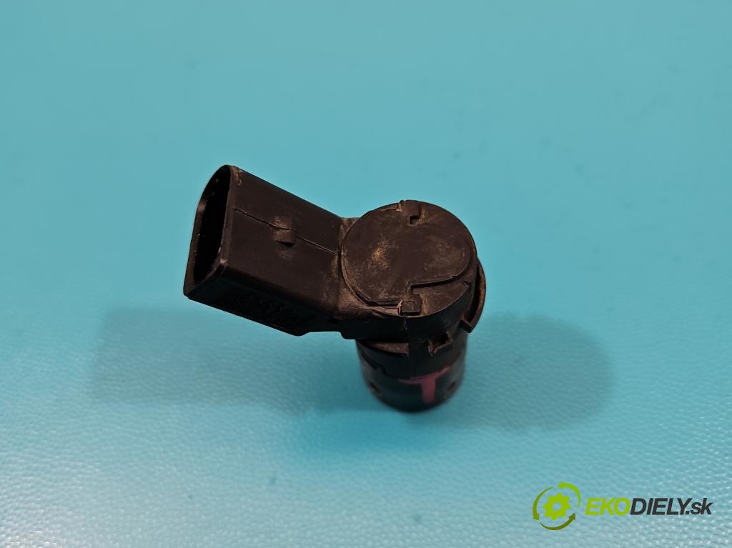 Audi A4 B6 2000-2004 1.9 TDI AVF 131 HP manual 96 kW 1896 cm3 4- snímač parkovaní: 4B0919275B