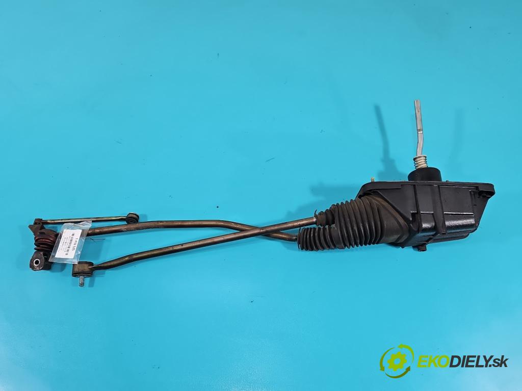 Audi A4 B6 2000-2004 1.9 TDI (AVF) 131 HP manual 96 kW 1896 cm3 4- Páka: Změny: stupeň,rýchlosť 8E0711290 (Rýchlostné páky / kulisy)