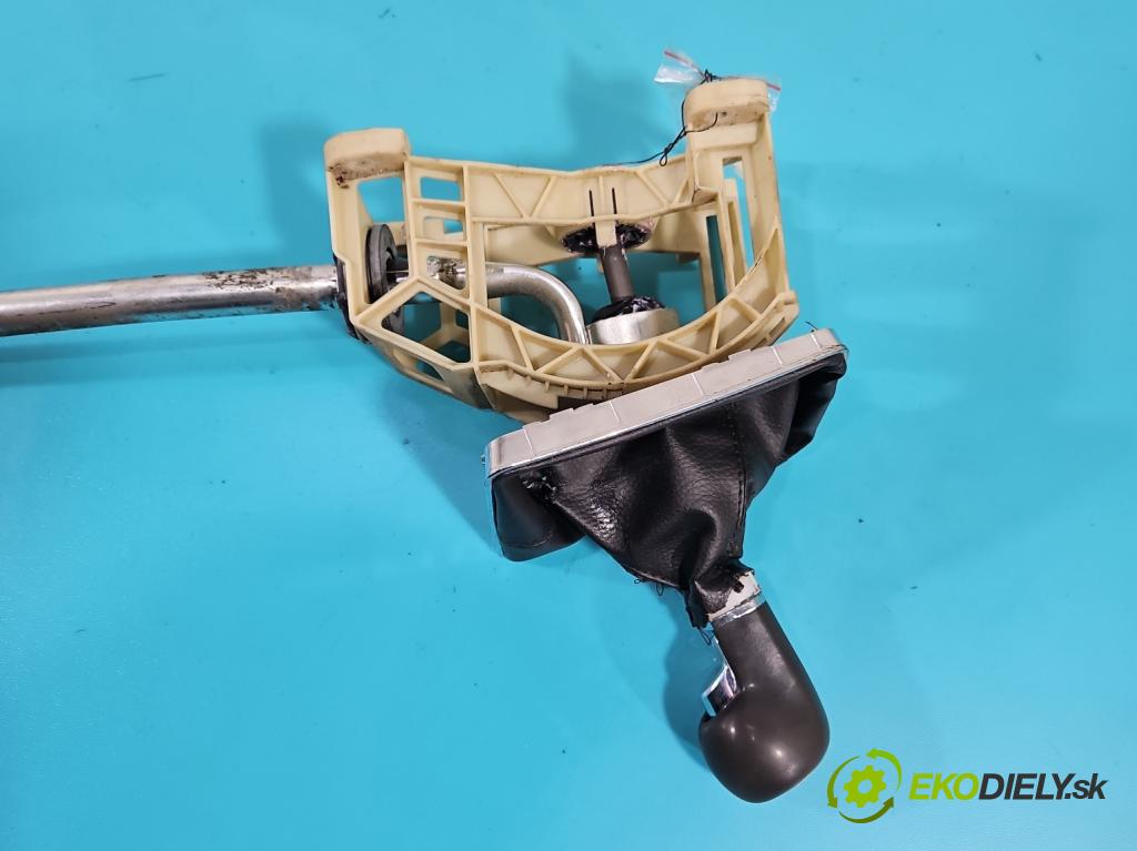 Opel Astra III 2004-2014 1.8 16V 125 HP manual 92 kW 1796 cm3 5- Páka: Změny: stupeň,rýchlosť  (Rýchlostná páka (kulisa))