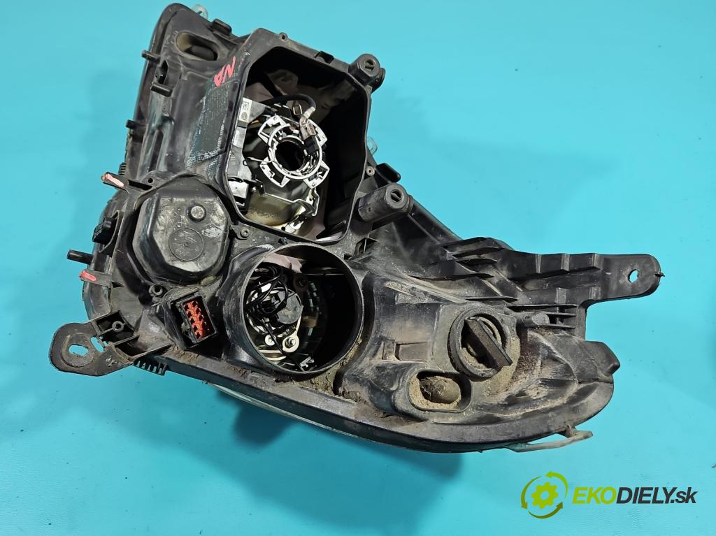 Opel Astra III 2004-2014 1.8 16V 125 HP manual 92 kW 1796 cm3 5- Reflektor: pravý (Pravé)