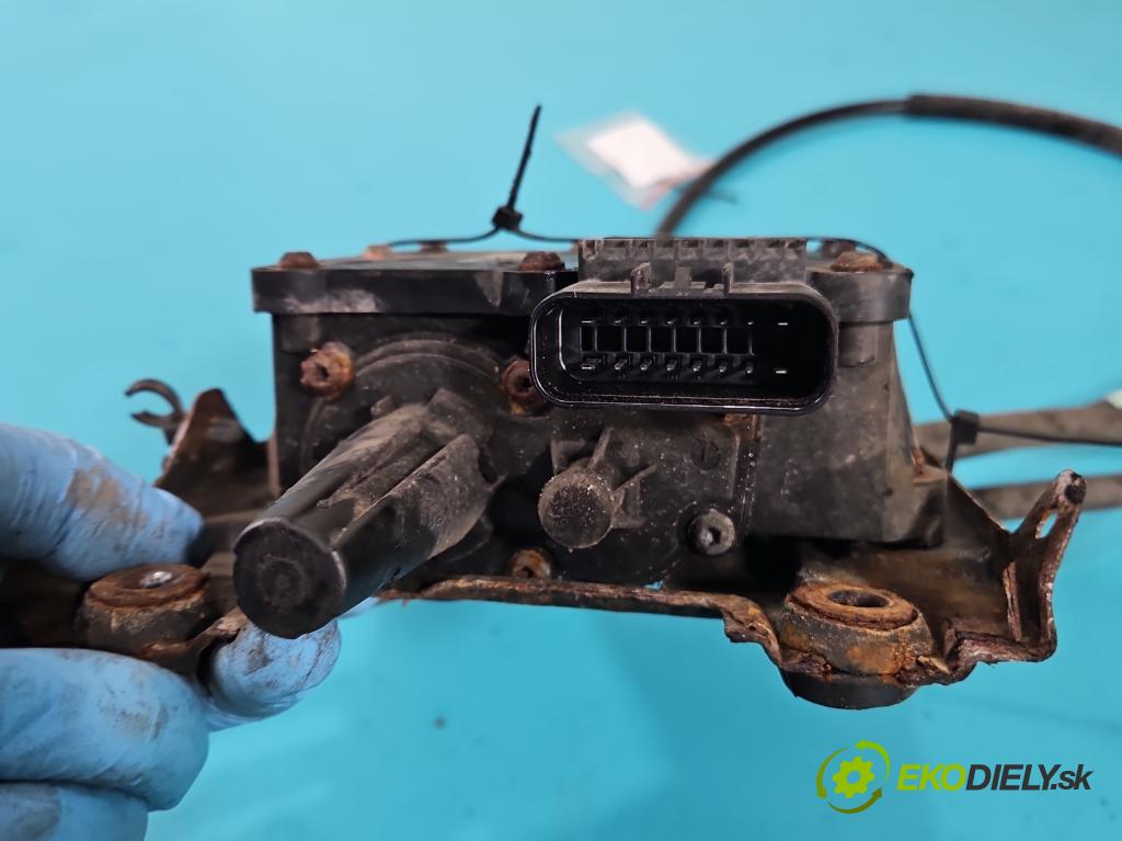 Opel Insignia A 2008-2017 2.0 CDTI 131 HP automatic 96 kW 1956 cm3 5- Brzda manuál: elektrický: A2C53377109 (Ručné brzdy)