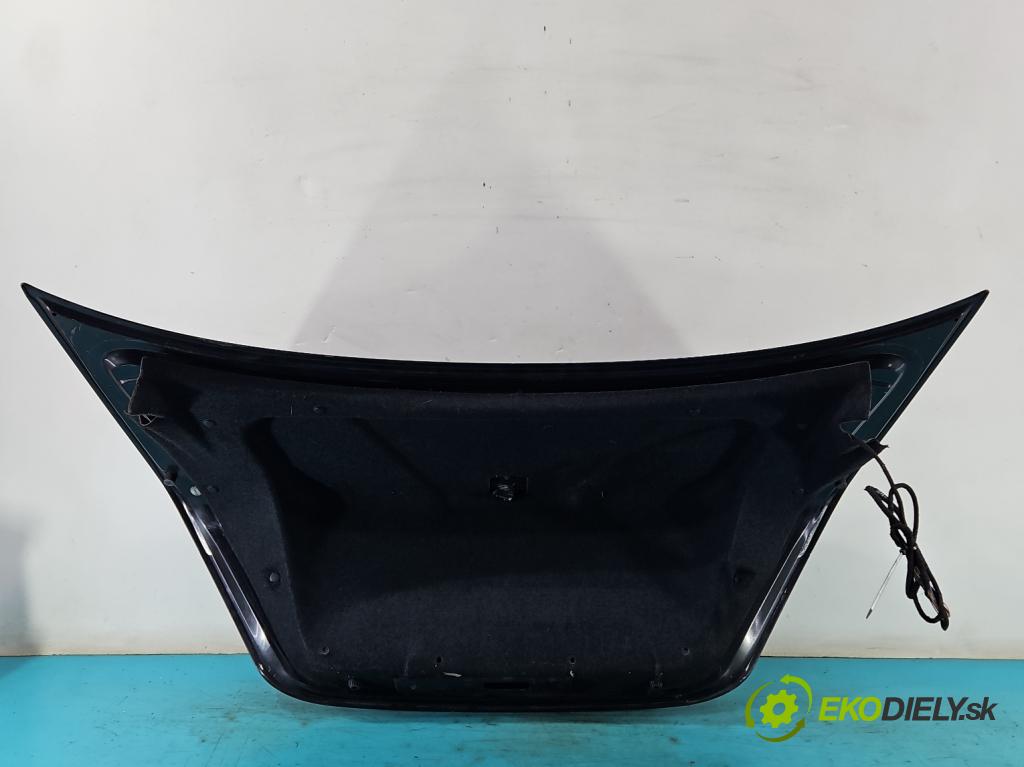 Mercedes C W203 2000-2007 1.8 kompresor 143 hp automatic 105 kW 1796 cm3 4- zadní kufrové dveře  (Zadní kapoty)