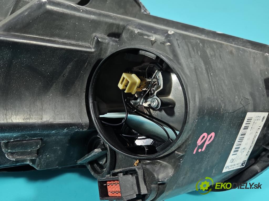 Opel Insignia A 2008-2017 2.0 CDTI 131 HP automatic 96 kW 1956 cm3 5- Reflektor: pravý 13226783 (Pravé)