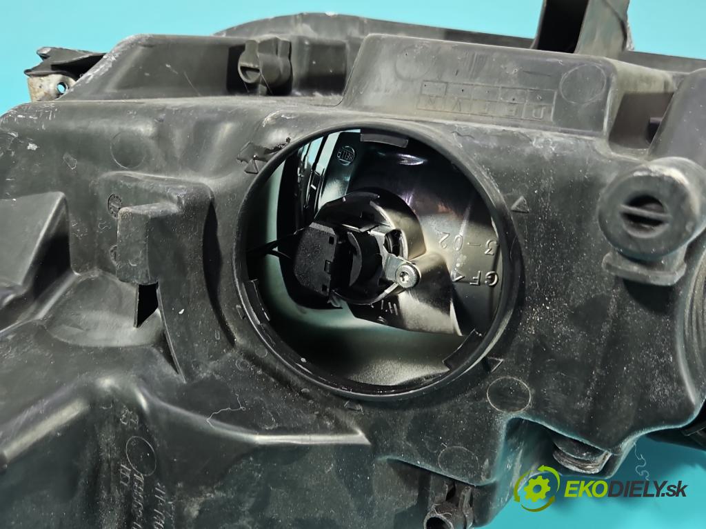 Opel Insignia A 2008-2017 2.0 CDTI 131 HP automatic 96 kW 1956 cm3 5- Reflektor: pravý 13226783 (Pravé)