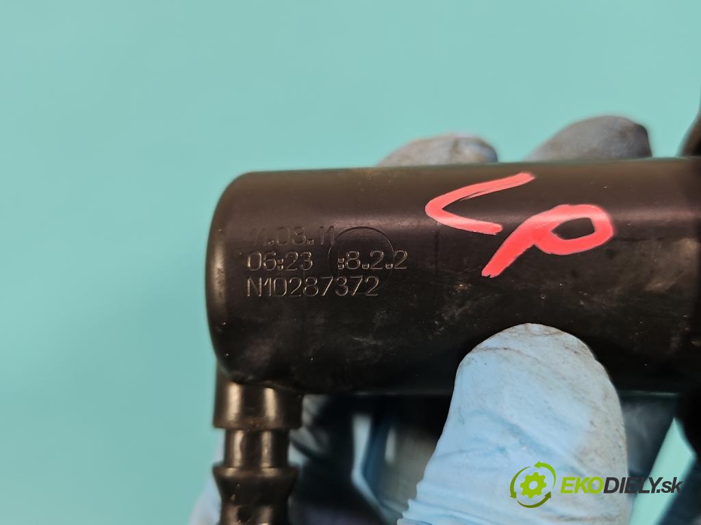 Opel Insignia A 2008-2017 2.0 CDTI 131 HP automatic 96 kW 1956 cm3 5- ostrekovač reflektor: ľavý N10287372 (Motorčeky, čerpadlá ostrekovačov)