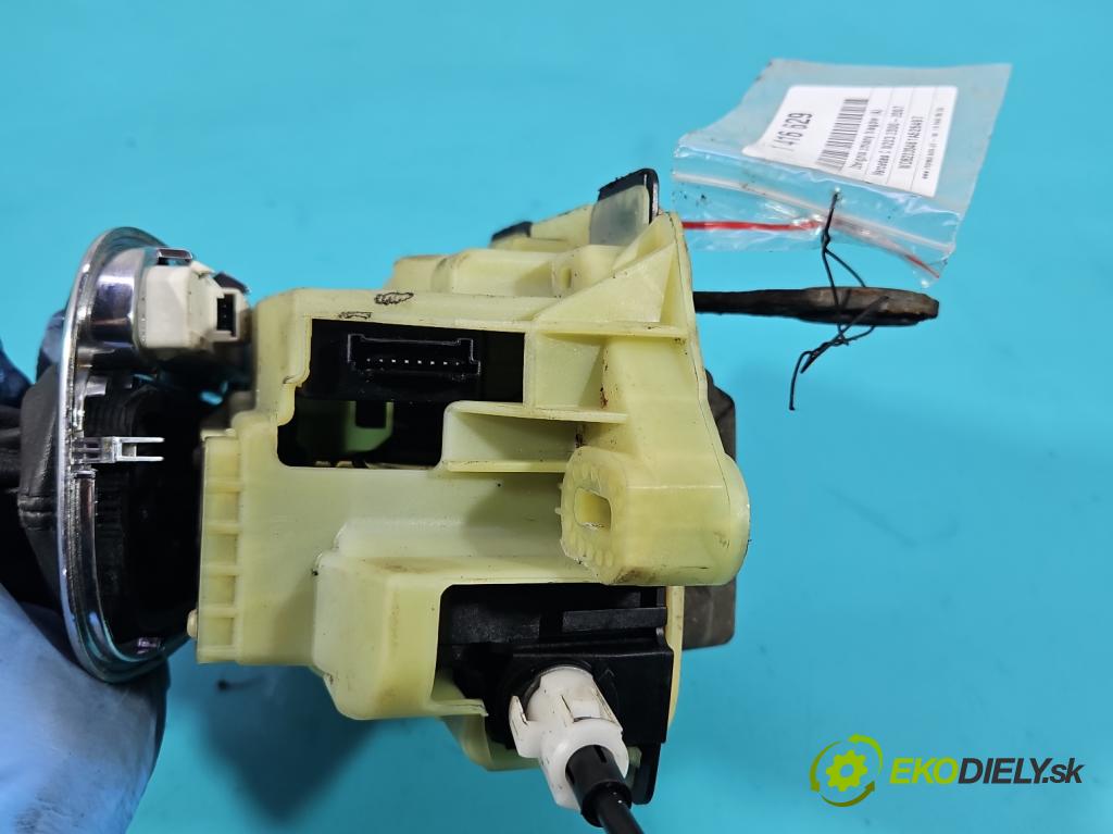 Mercedes C W203 2000-2007 1.8 kompresor 143 HP automatic 105 kW 1796 cm3 4- Páka: Změny: stupeň,rýchlosť A2032675524 (Rýchlostná páka (kulisa))