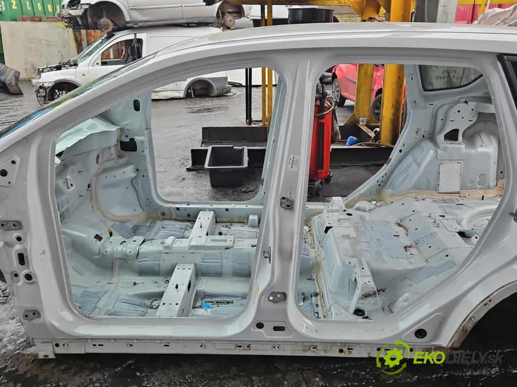 Ford Escape III 12-19 1.5 ECOBOOST: 182KM automatic 134 kW 1498 cm3 5- práh levý  (Ostatní)