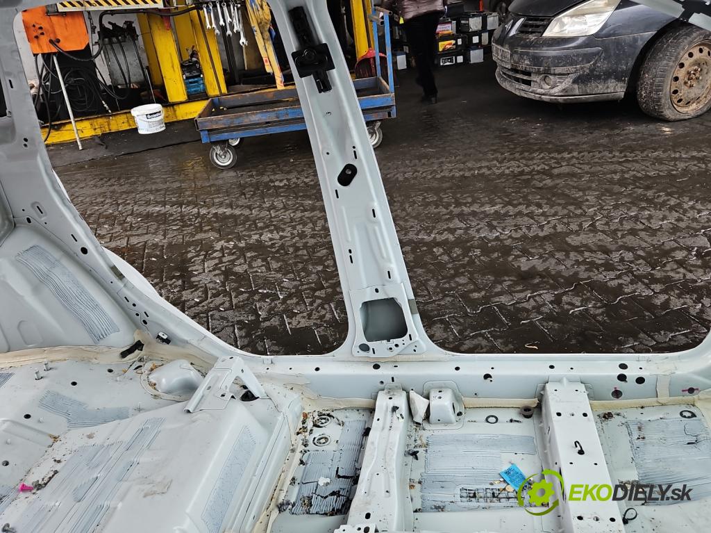 Ford Escape III 12-19 1.5 ECOBOOST: 182KM automatic 134 kW 1498 cm3 5- práh levý (Ostatní)