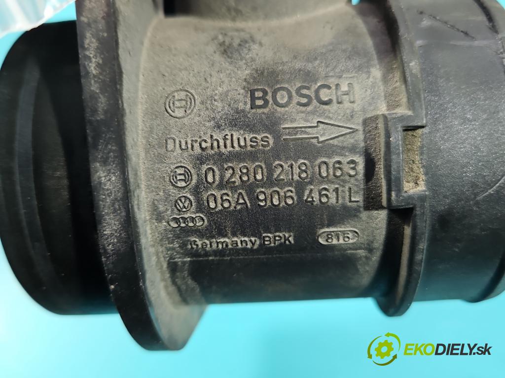 Audi A4 B7 2004-2008 1.8 T 163 HP manual 120 kW 1781 cm3 5- průtokoměr: 0280218063 (Váhy vzduchu)