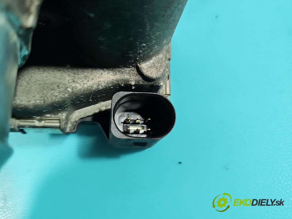Audi A4 B7 2004-2008 1.8 T 163 HP manual 120 kW 1781 cm3 5- klapka 06B133062M (Škrtiace klapky)