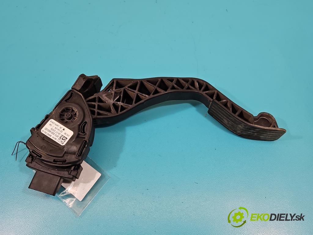 Peugeot 207 1.4 8v 73 HP manual 54 kW 1360 cm3 5- pedal plyn potenciometr: 9681844080