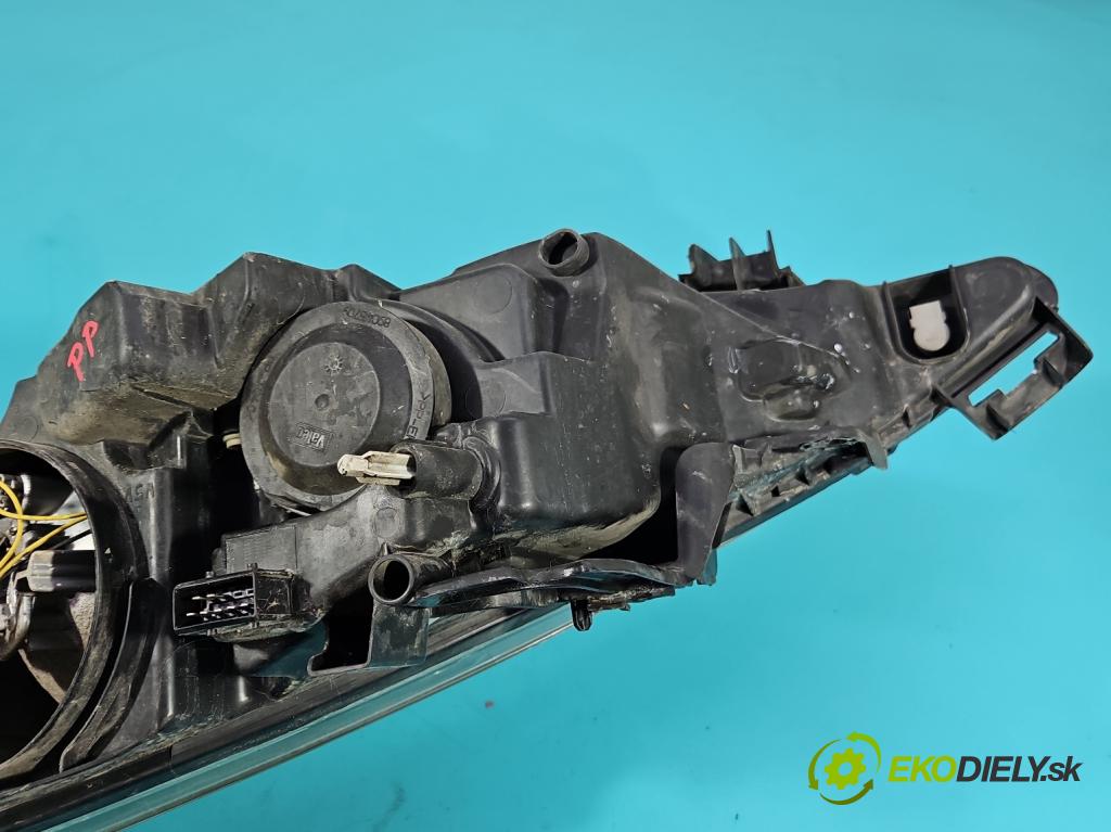 Peugeot 207 1.4b: 73 HP manual 54 kW 1360 cm3 5- Reflektor: pravý 9649986180 (Pravé)