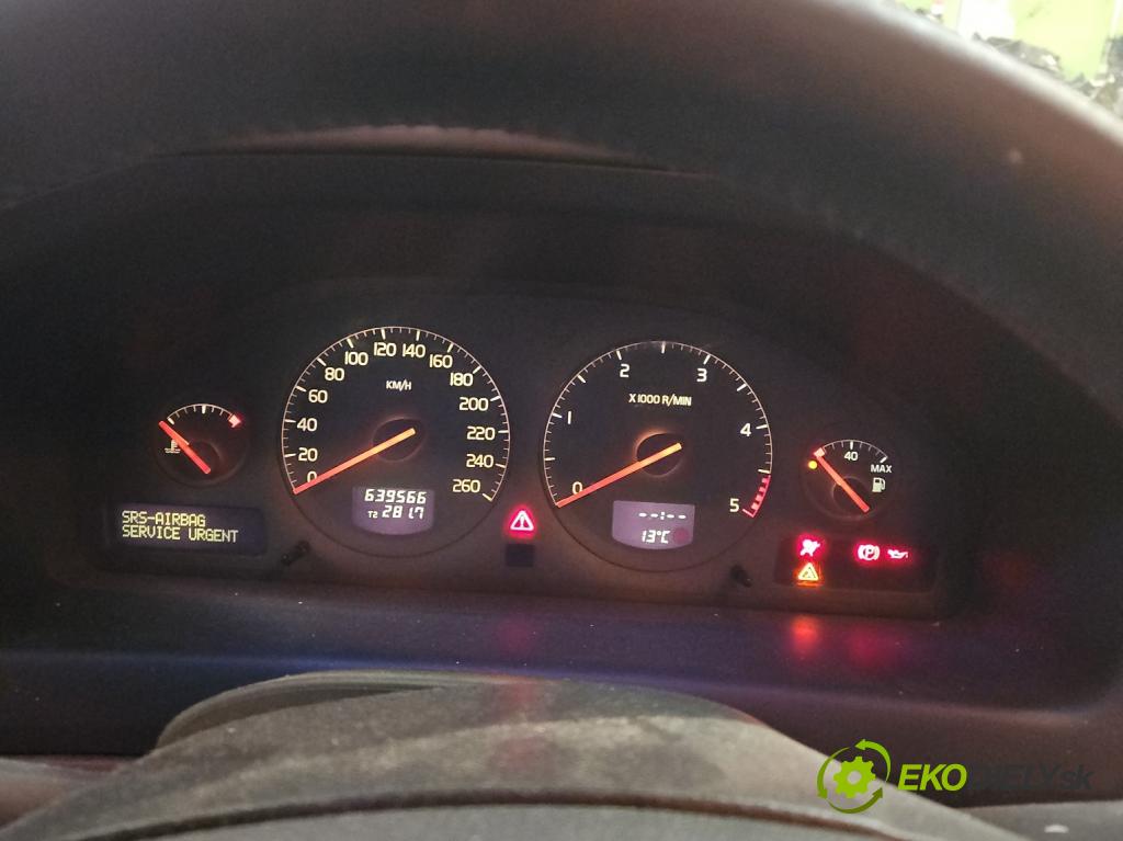 Volvo V70 II 1999-2007 2.5 tdi 140 HP manual 103 kW 2461 cm3 5- prístrojovka/ budíky 9472452 (Prístrojové dosky, displeje)