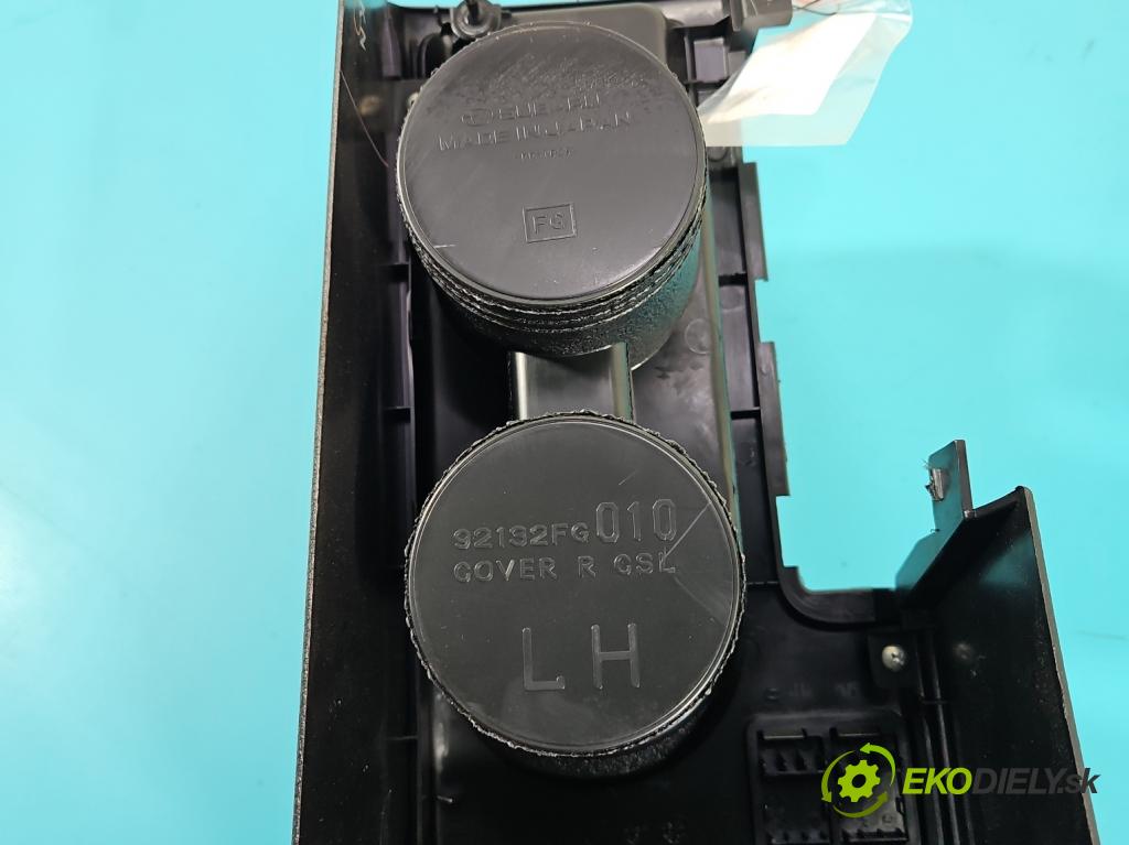 Subaru Impreza III GH 2007-2012 1.5 boxer 107 HP manual 79 kW 1498 cm3 5- operadlo 92174FG000 (Lakťové opierky)