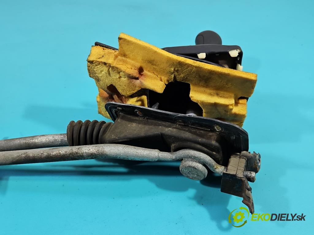 Subaru Impreza III GH 2007-2012 1.5 boxer 107 HP manual 79 kW 1498 cm3 5- Páka: Změny: stupeň,rýchlosť  (Rýchlostná páka (kulisa))