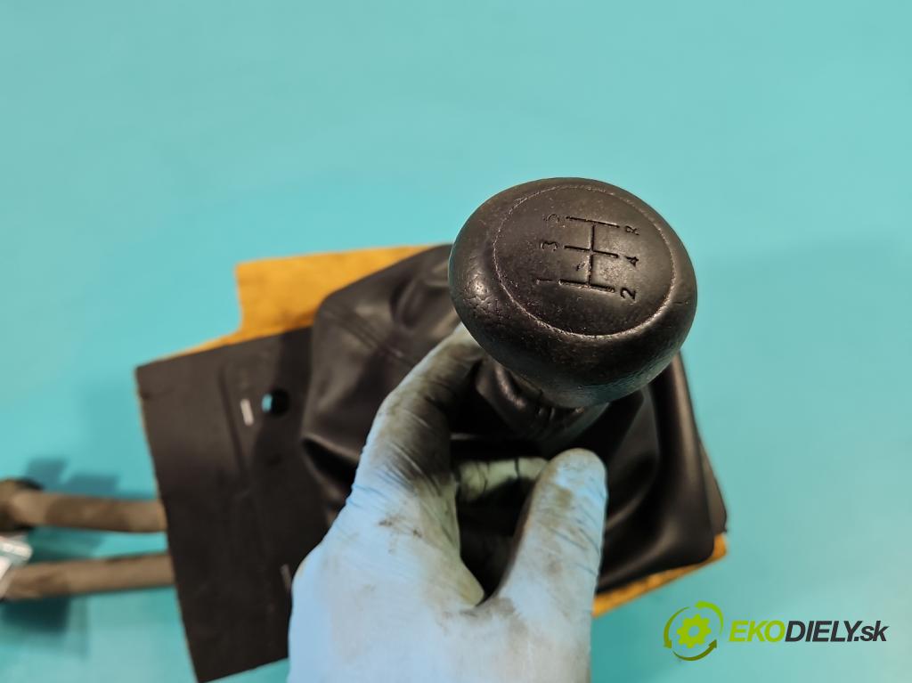 Subaru Impreza III GH 2007-2012 1.5 boxer 107 HP manual 79 kW 1498 cm3 5- Páka: Změny: stupeň,rýchlosť  (Rýchlostná páka (kulisa))