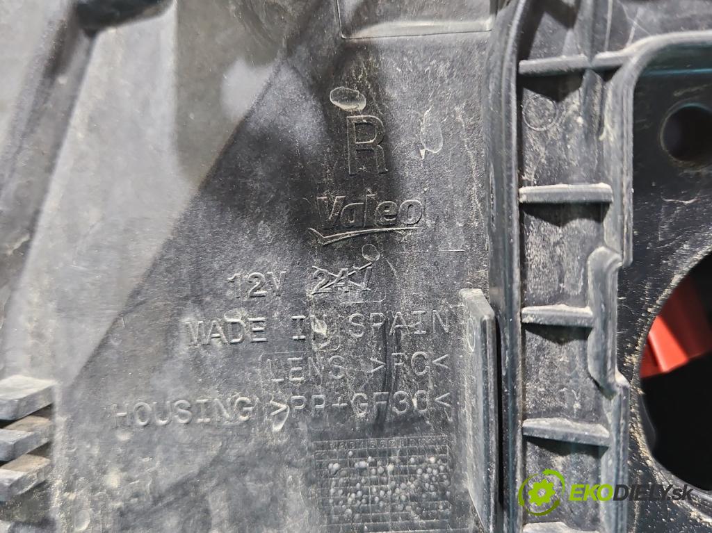 Audi Q5 2008-2016 2.0 TFSI 224hp automatic 165 kW 1984 cm3 5- Reflektor: pravý 90036429 (Pravé)