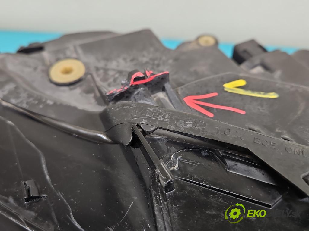 Audi Q5 2008-2016 2.0 TFSI 224hp automatic 165 kW 1984 cm3 5- Reflektor: pravý 90036429 (Pravé)