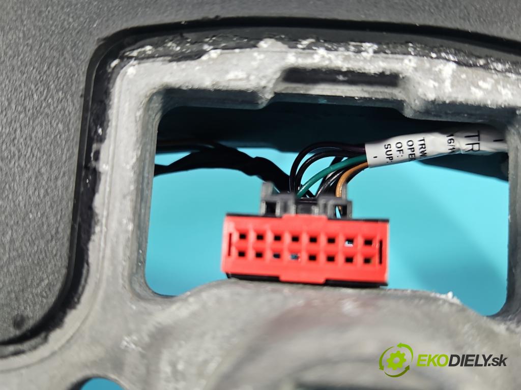 Ford Escape III 12-19 1.5 ECOBOOST: 182KM automatic 134 kW 1498 cm3 5- volant  (Volanty)