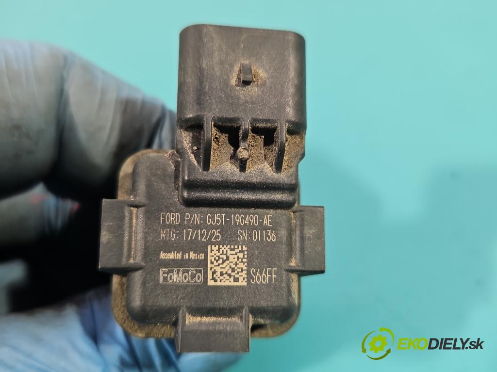 Ford Escape III 2012-2019 1.5 ECOBOOST: 182KM automatic 134 kW 1498 cm3 5- Kamera cúvania GJ5T-19G490-AE