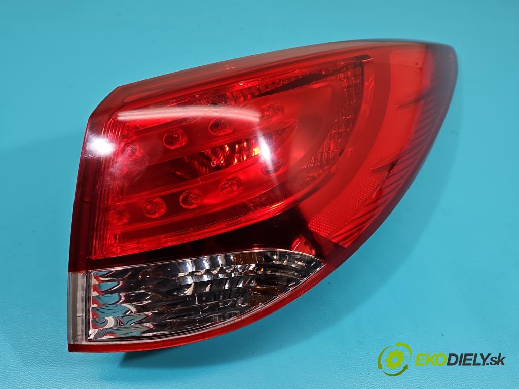 Hyundai Ix35 2.0 16V 163 HP automatic 120 kW 1998 cm3 5- svetlo / reflektor zadné pravé 92402-2Y0 (Kľučka dverí ostatné)