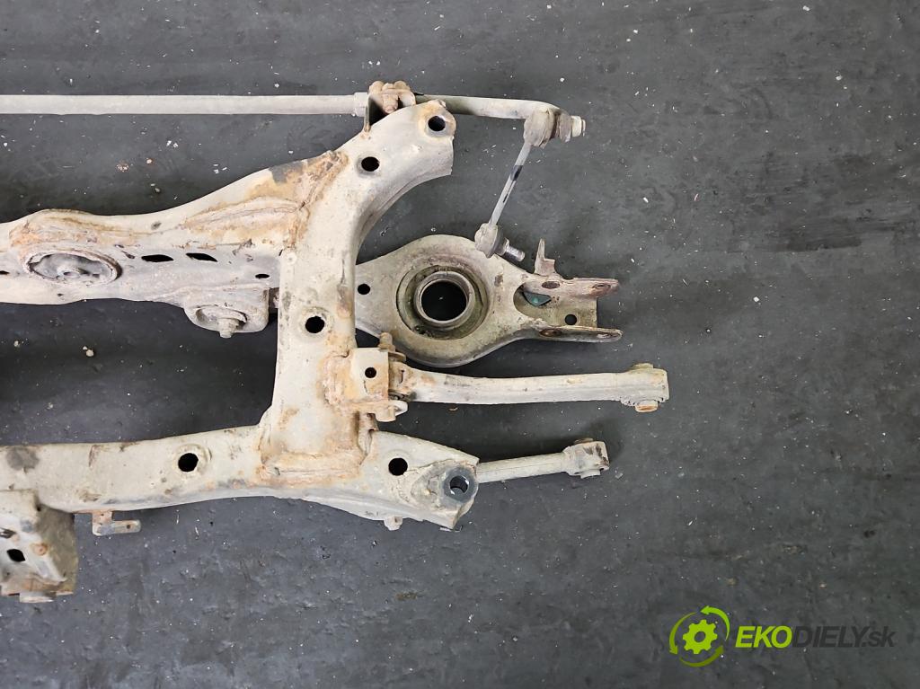 Kia Sportage III 2010-2015 2.0 CRDI 184 hp automatic 135 kW 1998 cm3 5- zadní výztuha  (Výztuhy zadní)