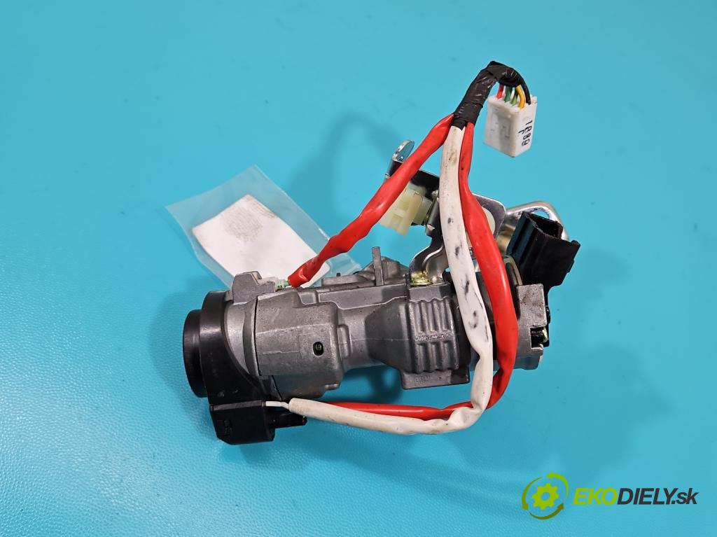 Kia Sportage III 2010-2015 2.0 CRDI 184hp automatic 135 kW 1998 cm3 5- Spínačka  (Spínacie skrinky a kľúče)