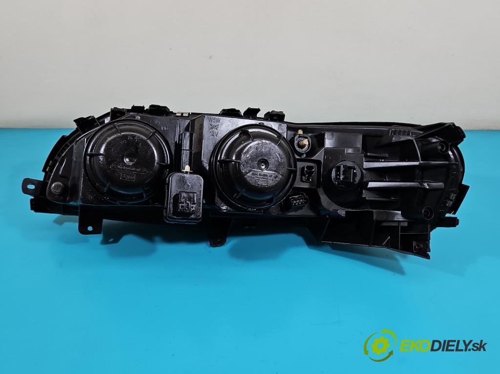 Volvo V70 II 1999-2007 2.5 tdi 140 HP manual 103 kW 2461 cm3 5- Reflektor: pravý 8620687 (Pravé)