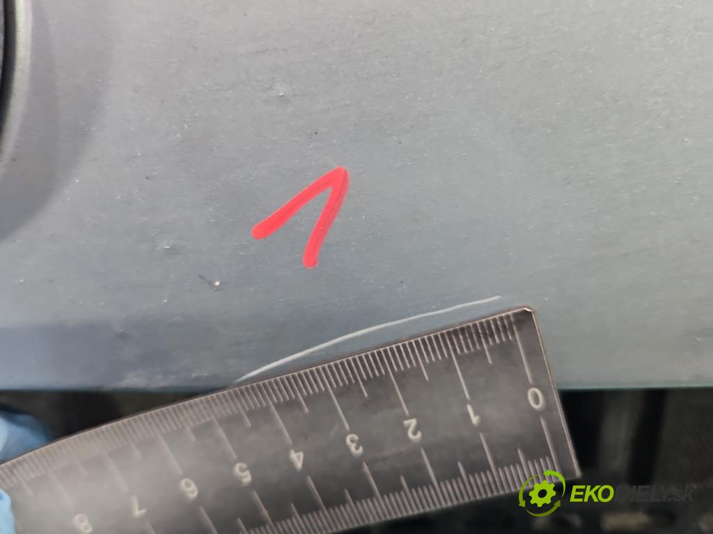 Vw Passat B5 1995-2005 2.0 tdi 136hp manual 100 kW 1968 cm3 4- zadní kufrové dveře (Zadní kapoty)