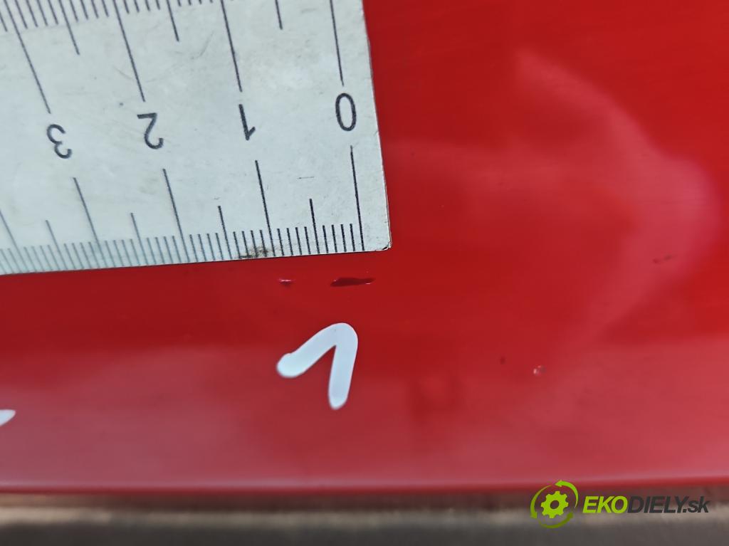 Opel Vectra A 1988-1995 1.8 JEDEN: 90 hp manual 66 kW 1796 cm3 5- zadní kufrové dveře  (Zadní kapoty)