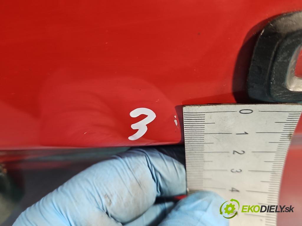 Opel Vectra A 1988-1995 1.8 JEDEN: 90 hp manual 66 kW 1796 cm3 5- zadní kufrové dveře  (Zadní kapoty)