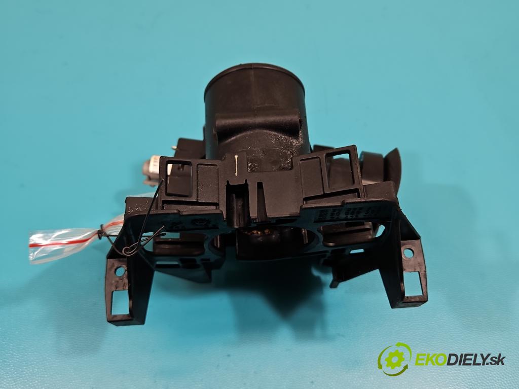 Suzuki Ignis 1.3 16V 94 HP manual 69 kW 1328 cm3 5- Spínačka (Spínacie skrinky a kľúče)