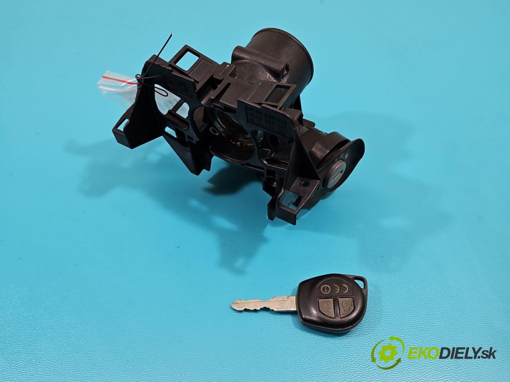 Suzuki Ignis 1.3 16V 94 HP manual 69 kW 1328 cm3 5- Spínačka  (Spínacie skrinky a kľúče)