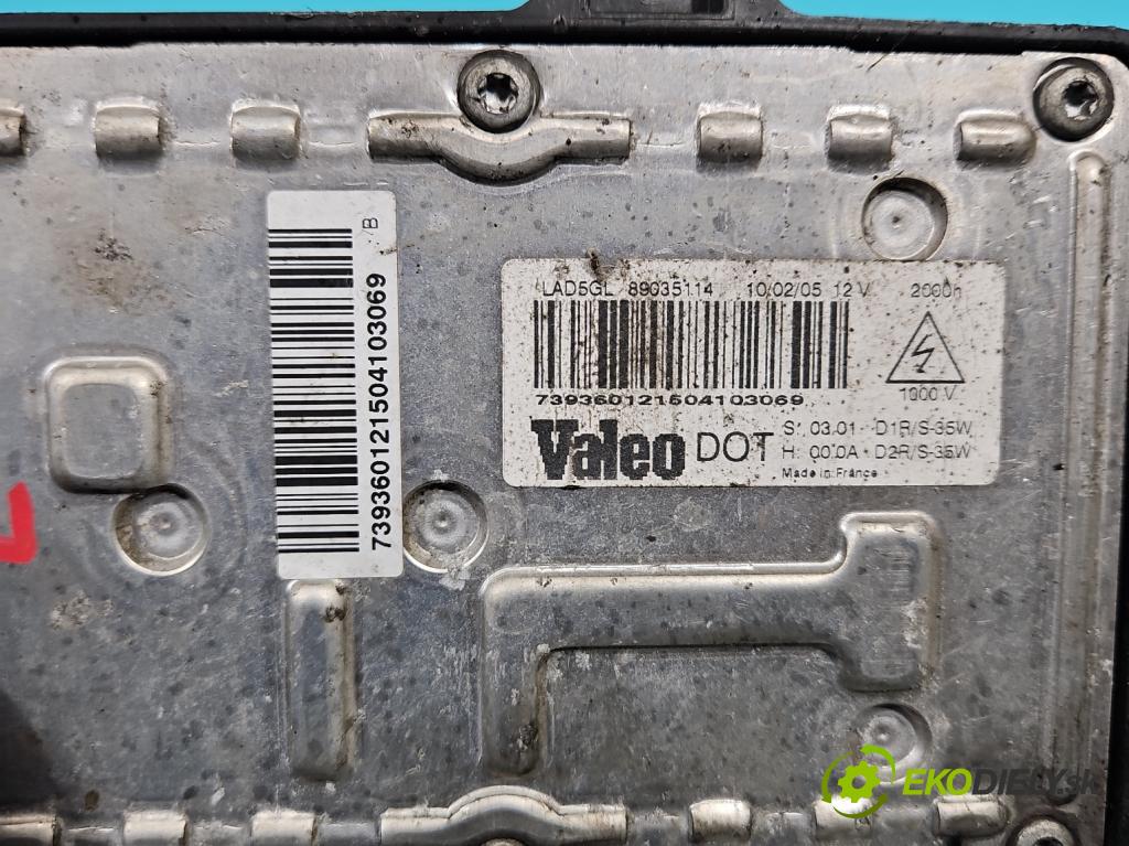 Citroen C4 I 2004-2011 1.6 hdi 90 HP manual 66,2 kW 1560 cm3 3- střídač: xenon 89035114 (Riadiaca jednotka xenónu)