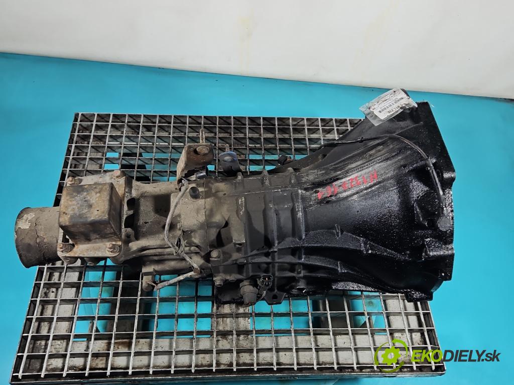 Hyundai H1 2.5 CRDI 100 HP manual 73,6 kW 2476 cm3 5- prevodovka stupeň,rýchlosť manual