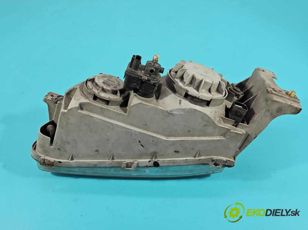 Hyundai H1 2.5 CRDI 100 HP manual 73,6 kW 2476 cm3 5- Reflektor: pravý  (Pravé)