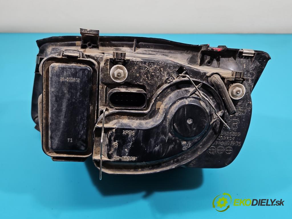 Vw Bora 1.6 SR 101 HP manual 74 kW 1600 cm3 5- Reflektor: pravý (Pravé)