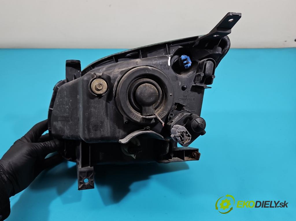 Suzuki Ignis 1.3 16V 94 HP manual 69 kW 1328 cm3 5- Reflektor: pravý  (Pravé)