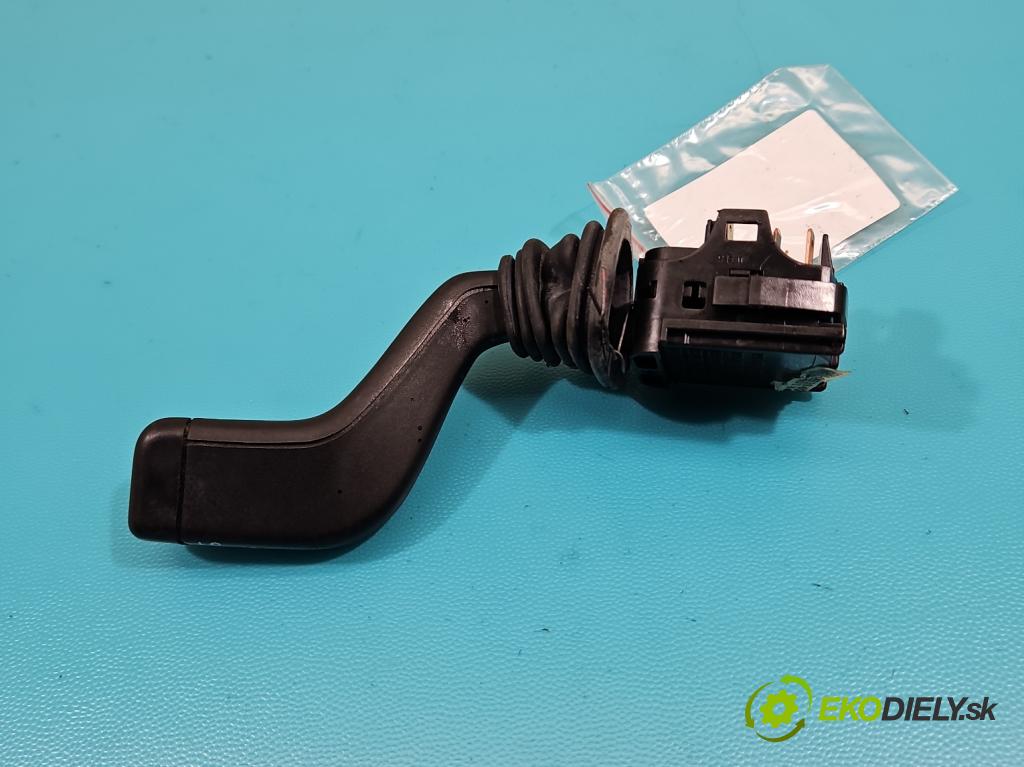 Suzuki Ignis 1.3 16V 94 HP manual 69 kW 1328 cm3 5- prepínač stieračov 37310-83E10 (Prepínacie páčky pod volantom)