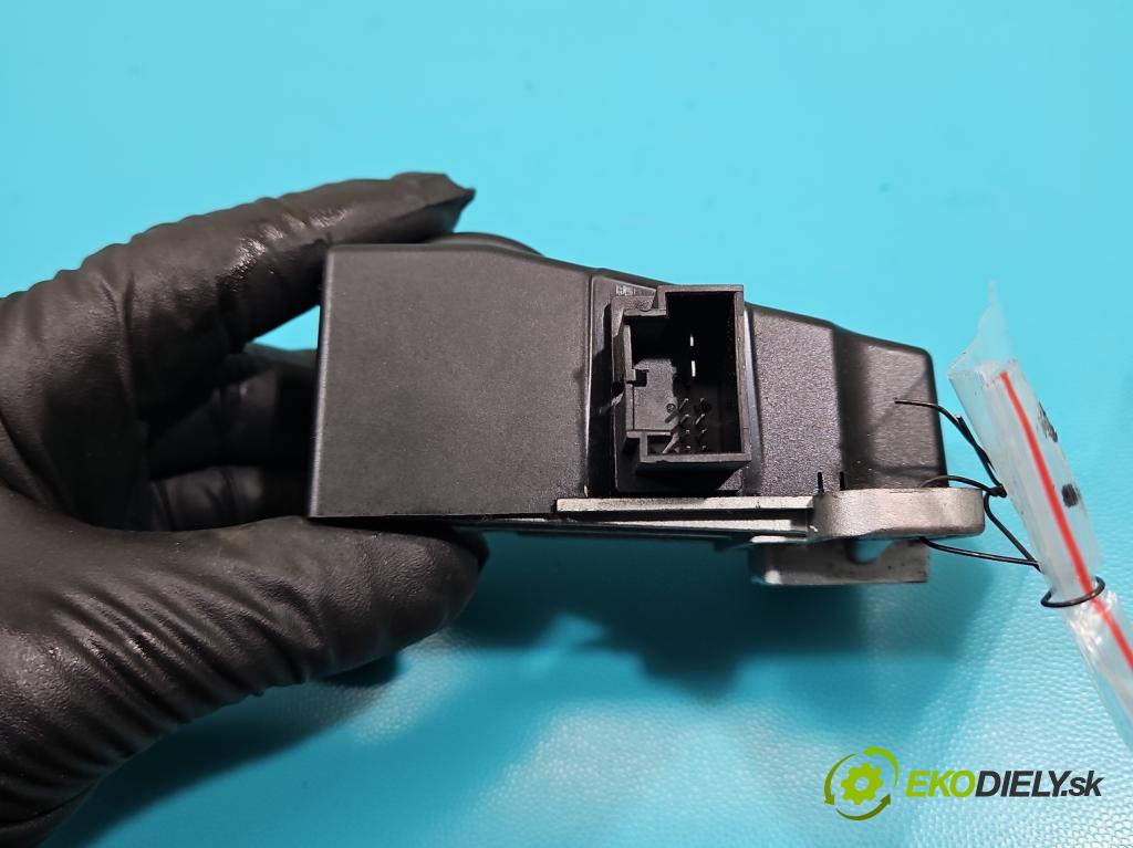 Vw Passat B6 2005-2010 2.0 TDI 140 HP manual 103 kW 1968 cm3 4- Blokáda: řízení: 3C0905861A (Ostatné)