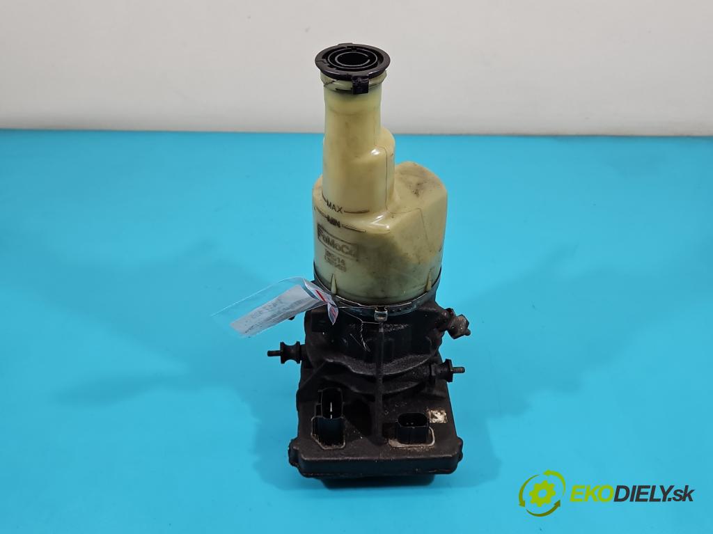 Ford Mondeo Mk4 2007-2014 2.0 tdci 140 HP manual 103 kW 1997 cm3 5- čerpadlo posilovač  (Servočerpadlo, pumpa riadenia)