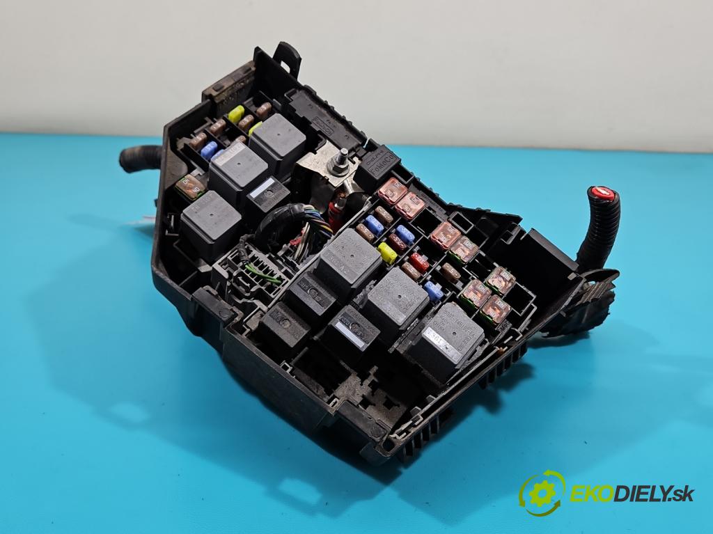 Ford Mondeo Mk4 2007-2014 2.0 tdci 140 hp manual 103 kW 1997 cm3 5- skříňka pojistková 6G9T-14A067-AB (Pojistkové skříňky)
