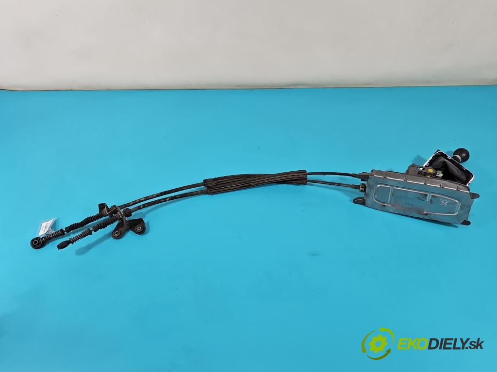 Vw Passat B6 2005-2010 2.0 TDI 140 HP manual 103 kW 1968 cm3 4- Páka: Změny: stupeň,rýchlosť 1K0711091A (Rýchlostná páka (kulisa))