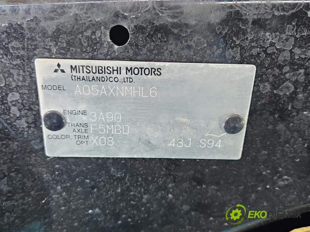 Mitsubishi Space Star II 2012-2020 1.0 71 HP manual 52 kW 999 cm3 5- kapota predná