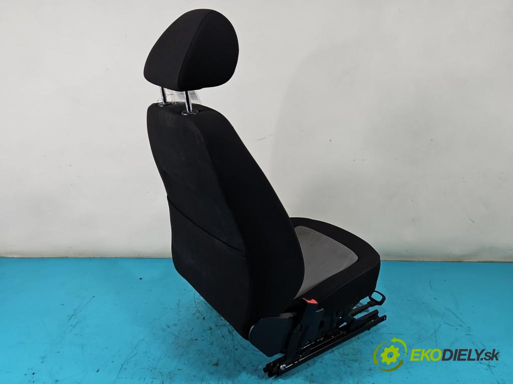 Seat Ibiza IV 6J 2008-2017 1.6 TDI 90 HP manual 66 kW 1598 cm3 5- Sedačka ľavý  (Sedačky, sedadlá)