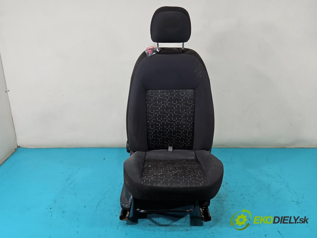 Fiat Doblo II 2010- 1.6 JTD 101 HP manual 74 kW 1598 cm3 5- Sedačka pravý  (Sedačky, sedadlá)