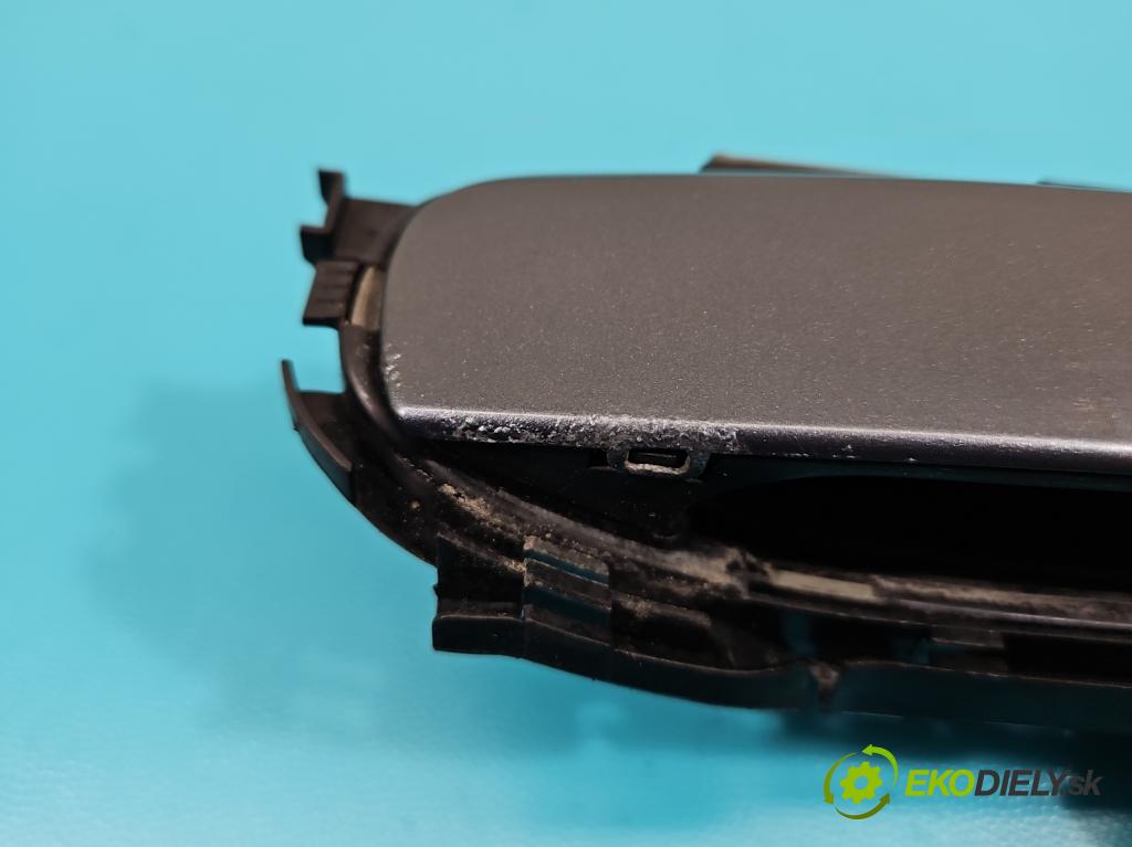 Audi A4 B7 2004-2008 1.8 16v 163 HP manual 120 kW 1781 cm3 5- rukoväť predné ľavé mimo:  (Vonkajšie predné ľavé)